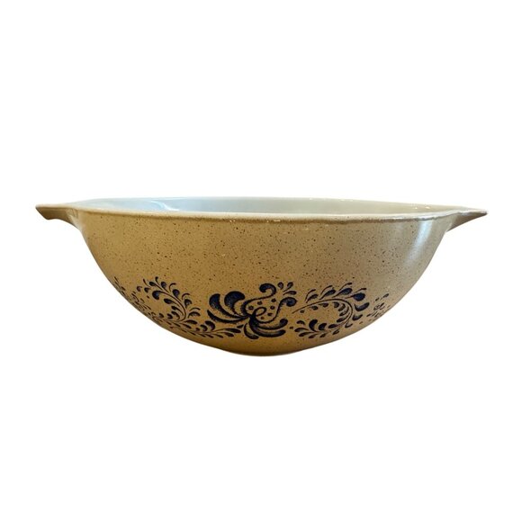 Vintage Pyrex 444  Sandalwood Mixing Bowl Beige & Blue Vintage USA Made Oval Des - Picture 1 of 12